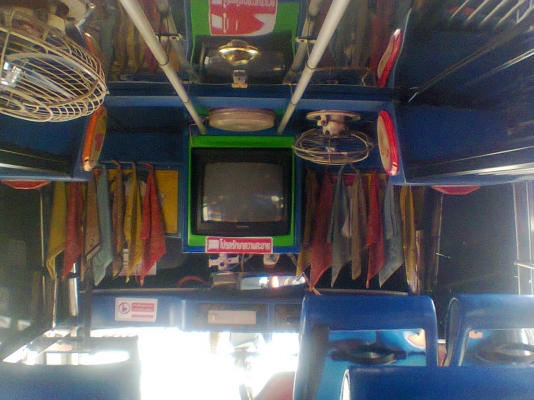 ขายรถบัสราคาถูกมาก สนใจติดต่อ 0819219162