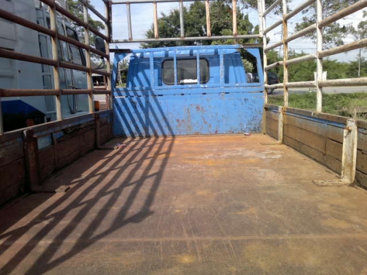 รถอิซูซุ 6 ล้อ รั่ว 115 แรงม้า  สนใจติดต่อ 081 - 6079515