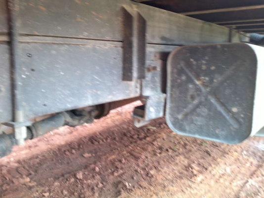 รถอิซูซุ 6 ล้อ รั่ว 115 แรงม้า  สนใจติดต่อ 081 - 6079515