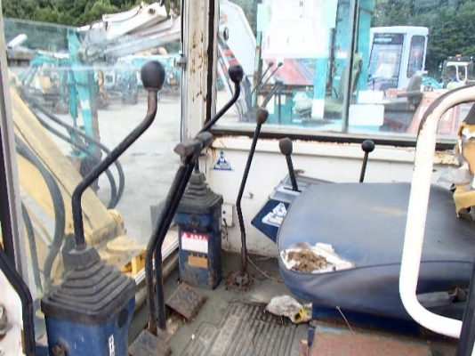 ขายแบคโฮเล็กPC30-6เก่าญี่ปุ่นราคาถูก