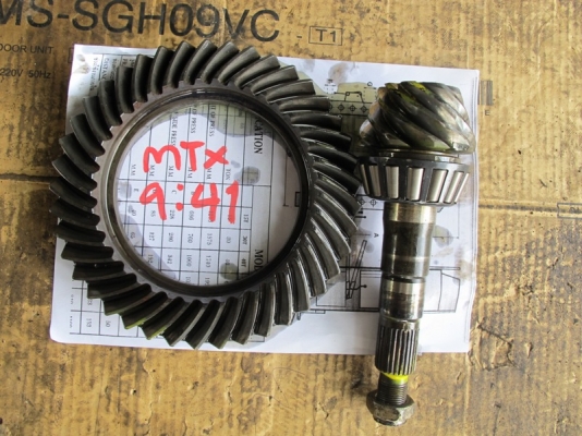 ขายเฟืองท้าย toyota 9:41 ราคา 3,000 บาท ขายเฟืองท้าย toyota 9:41 ราคา 3,000 บาท