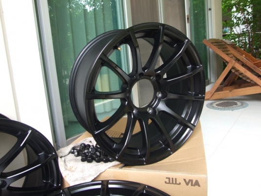 ล้อแม๊กซ์ Lenso V25 17 x 8 ET25 6รู x 139.7 สีดำด้าน