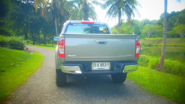 ขาย Dmax Hilander 4 Dr 2.5 Turbo ISUZU