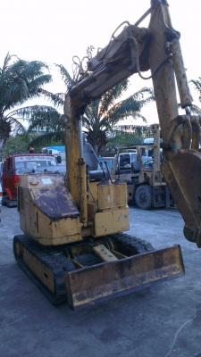 komatsu  pc28 UU   from japan