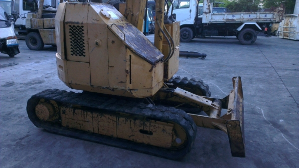 komatsu  pc28 UU   from japan