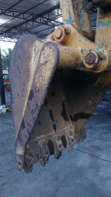 komatsu  pc28 UU   from japan