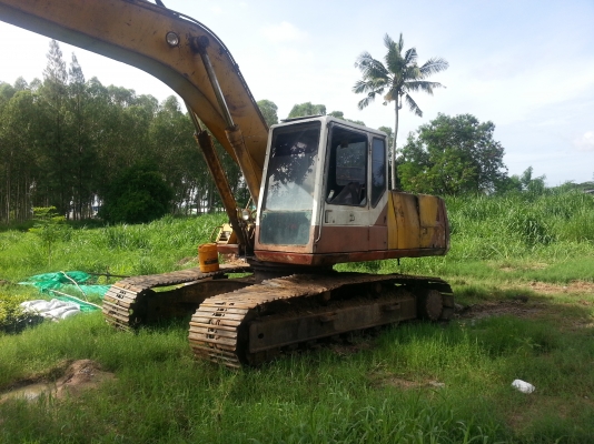 ขายอะใหล่ด่วน KOMATSU PC200-5 ทั้งคัน