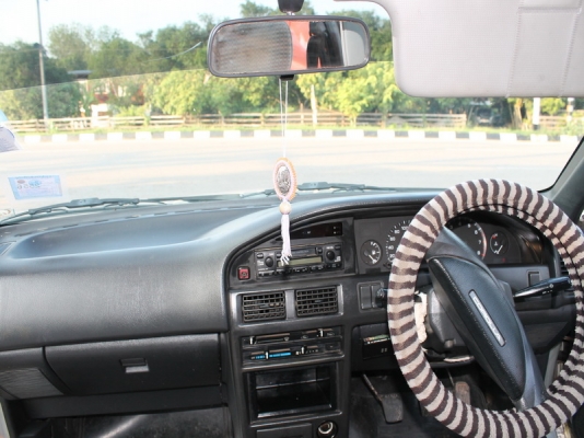 โตโยต้า โดเรม่อน สภาพดีขับขี่ใช้ได้เลย เอกสารครบ เพิ่งติดแก็สเมื่อปี51ลงเล่มแล้ว