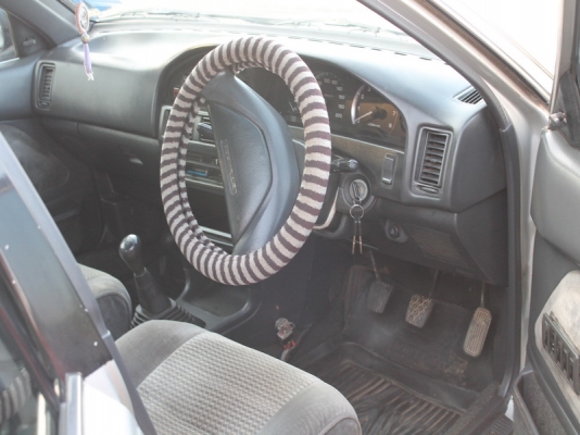 โตโยต้า โดเรม่อน สภาพดีขับขี่ใช้ได้เลย เอกสารครบ เพิ่งติดแก็สเมื่อปี51ลงเล่มแล้ว