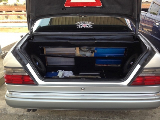 ขาย Benz E280 โรงจำปี 93 สภาพสมบูรณ์ ทำสมบูรณ์ทุกอย่างพร้อมใช้งาน ขาย Benz E280 โรงจำปี 93 สภาพสมบูรณ์ ทำสมบูรณ์ทุกอย่างพร้อมใช้งาน