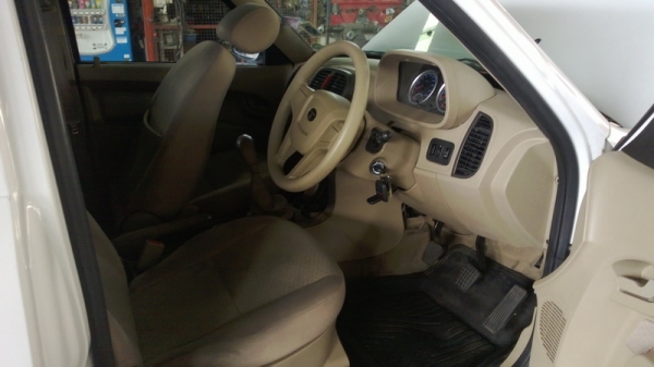 ขายด่วนๆ รถกระบะ TATA แค๊ป ปี 2010  พร้อมหลังคาแครี่บอย ถังแก๊สจากโรงงาน 3 ถัง