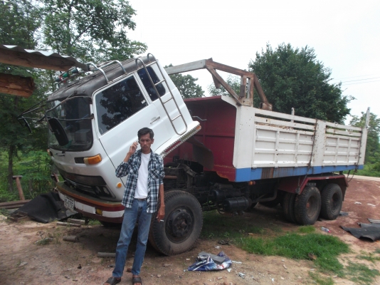 ขายด่วนรถสิบล้อจับโบ้2เพลาดรั้มวางเครือง6SA1#210แรงม้า