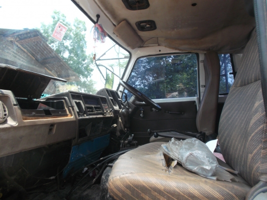 ขายด่วนรถสิบล้อจับโบ้2เพลาดรั้มวางเครือง6SA1#210แรงม้า