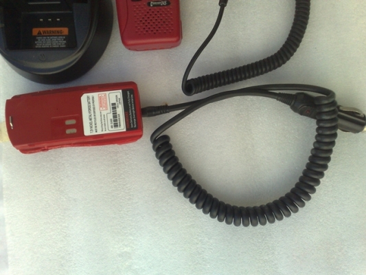 ขายวิทยุสื่อสาร MOTOROLA COMMANDER 245 สถาพพร้อมใช้งานรับส่งปกติ ราคา 3500 บาท สิ่งที่จะได้ 1.ตัวเครื่อง 2.ถ่านใหม่1ก้อน 3.คลิป 4.เสายาง 5.เสาสไลด์ 6.เซฟเวอร์ 7.ไมค์นอกของ MOTOROLA 8.ขั้วแปลงเกลียวเป็นBNC 9.เสาคอเตอร์เวฟพร้อมสายนำสัญญาณและขั้วBNC 10.แท ขายวิทยุสื่อสาร MOTOROLA COMMANDER 245 สถาพพร้อมใช้งานรับส่งปกติ ราคา 3500 บาท สิ่งที่จะได้ 1.ตัวเครื่อง 2.ถ่านใหม่1ก้อน 3.คลิป 4.เสายาง 5.เสาสไลด์ 6.เซฟเวอร์ 7.ไมค์นอกของ MOTOROLA 8.ขั้วแปลงเกลียวเป็นBNC 9.เสาคอเตอร์เวฟพร้อมสายนำสัญญาณและขั้วBNC 10.แท