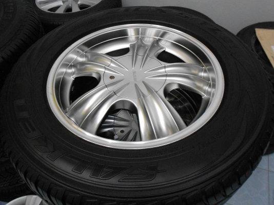 ขายล้อแม็กรถแต่งขอบ 18 (6/139) พร้อมยาง 265/60/18 ปี 11/เทิร์นได้-ใส่ฟรีค่ะ