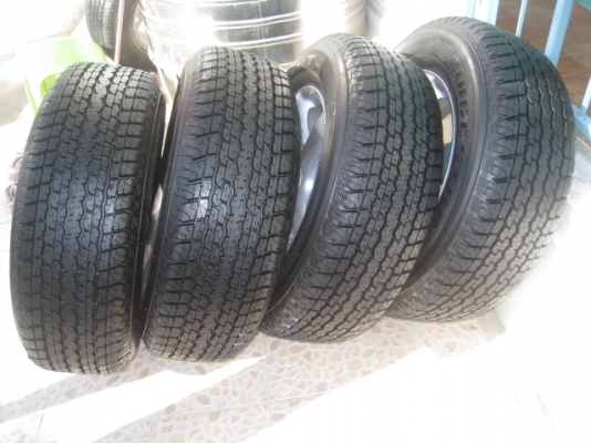 ขายล้อแม็ก All New Isuzu d-max 17"x7" et33 6รู139 +ยางปี 1513 ครับ  (081-3747940)