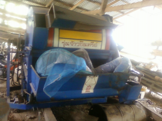 ขายเครื่องสีข้าวเกษตรพัฒนา รุ่นใหญ่ 5ฟุต ใส่รถFORD