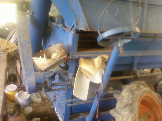 ขายเครื่องสีข้าวเกษตรพัฒนา รุ่นใหญ่ 5ฟุต ใส่รถFORD