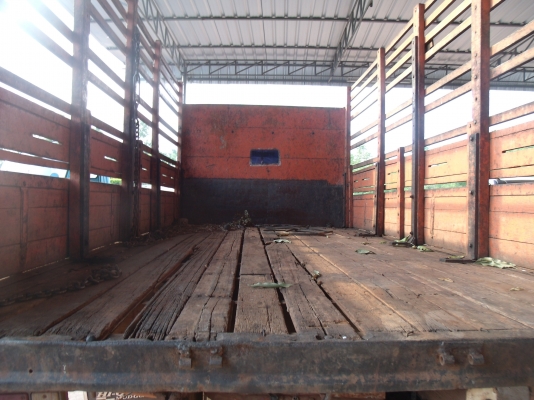 ขายรถหกล้อ ISUZU NPR57L เครื่อง 4BC2 ฝาดำ ปี 47 ขายรถหกล้อ ISUZU NPR57L เครื่อง 4BC2 ฝาดำ ปี 47