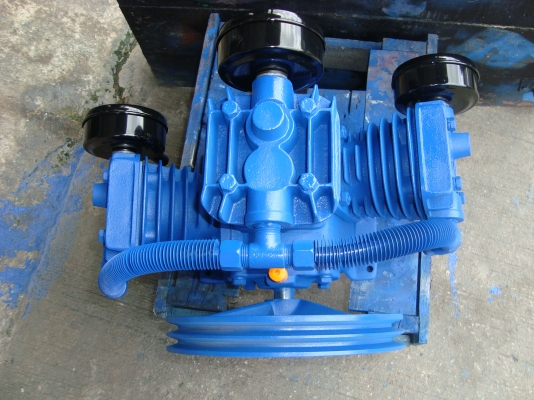 ขายหัวปั๊มลม PUMA 2HP 3สูบ สภาพใหม่ พร้อมรับประกัน6เดือน
