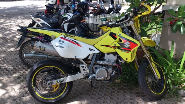 ขายด่วน!!! โมตาด Suzuki DRZ400 อินวอย+สพม 130,000.- ขายด่วน!!! โมตาด Suzuki DRZ400 อินวอย+สพม 130,000.-