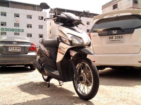 ขออนุญาติขาย Honda Click Combi Brake มือเดียว สีขาวมุข