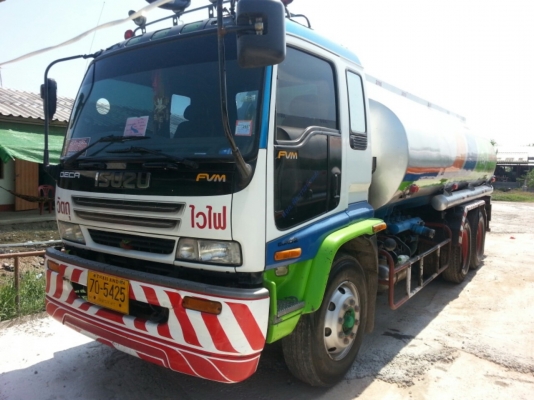 ISUZU 10 ล้อ เครื่อง 175 ปี2554 เพลาเดียว รถน้ำมัน รถสวยพร้อมใช้