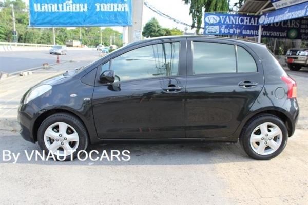 ฟรีดาวน์ 2007 TOYOTA YARIS1.5 E AT สีดำ รถสวย เช็คศูนย์ดลอด