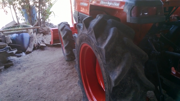 ขายรถไถคูโบต้า L3408 DI 2เพลา 34แรง มีใบมีดดันดินผาล5*22และโรตารี่ตราช้าง