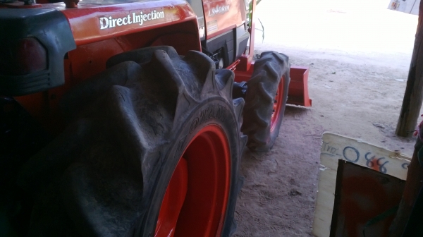 ขายรถไถคูโบต้า L3408 DI 2เพลา 34แรง มีใบมีดดันดินผาล5*22และโรตารี่ตราช้าง