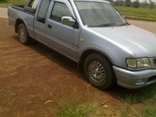 Isuzu Dragon Eye 2.8 Turbo SLx เพเวอรไฟฟ้า รถอยู่อากาศ สกล