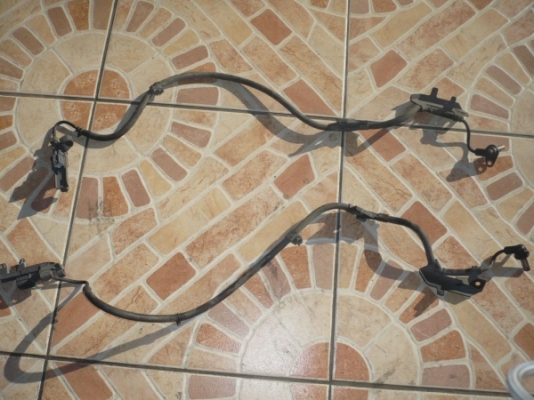 เซ็นเซอร์ abs หน้า-หลัง ซ้าย/ขวา isuzu d-max 4wd ชุดละ 5,500 ชุดหน้า 2,500 ชุดหลัง 3,000