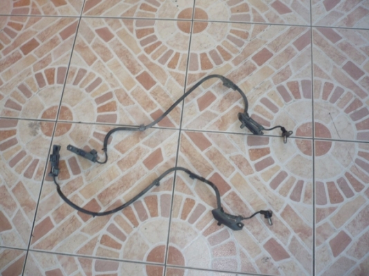 เซ็นเซอร์ abs หน้า-หลัง ซ้าย/ขวา isuzu d-max 4wd ชุดละ 5,500 ชุดหน้า 2,500 ชุดหลัง 3,000