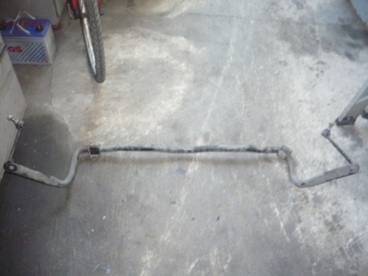 เหล็กกันโครง+ลูกหมากปลายกันโครง isuzu d-max 4wd