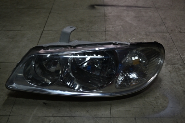 ขายไฟหน้า NISSAN SUNNY NEO รุ่น 2