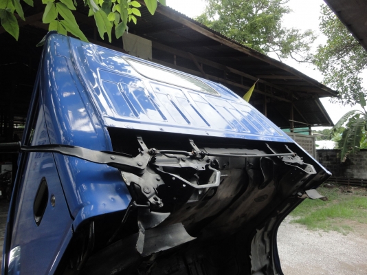 ขาย ISUZU 6 ล้อช่วงสั้น NKR 66E เครื่อง 120 รถจดทะเบียนปี53 สภาพสวยพร้อมใช้