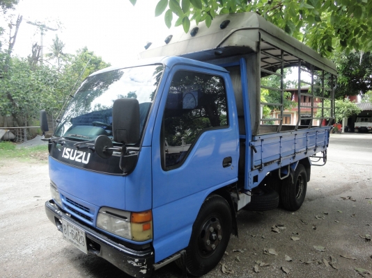 ขาย ISUZU 6 ล้อช่วงสั้น NKR 66E เครื่อง 120 รถจดทะเบียนปี53 สภาพสวยพร้อมใช้