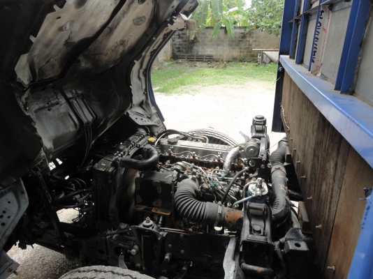 ขาย ISUZU 6 ล้อช่วงสั้น NKR 66E เครื่อง 120 รถจดทะเบียนปี53 สภาพสวยพร้อมใช้