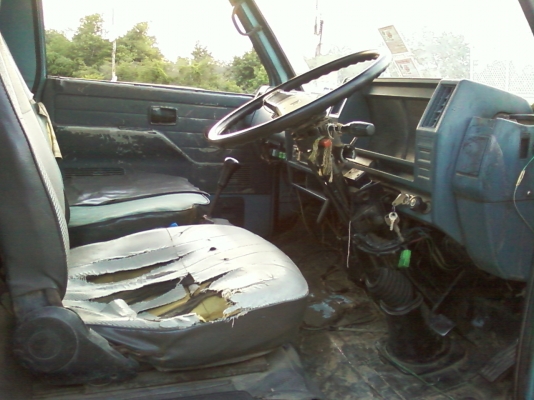 ขายอีซูสุ 6 ล้อ 110 พาวเวอร์ อยู่สารคาม