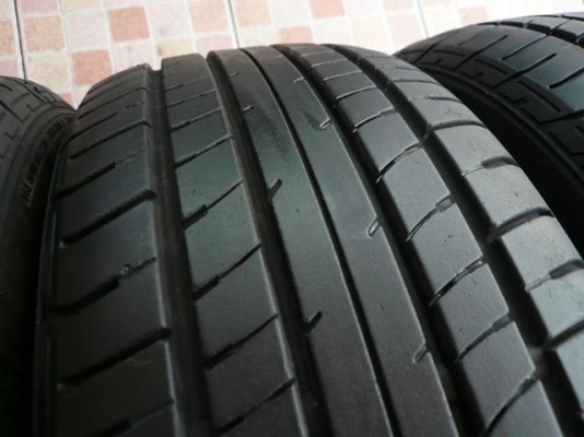 ขายยาง DUNLOP SP230 185-55-15 งามๆ (1ชุด)