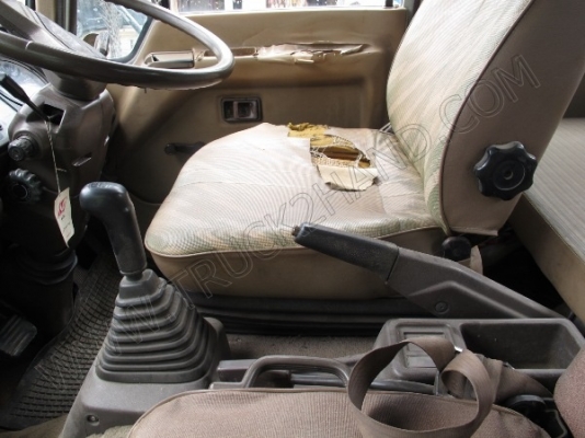 รถบรรทุก 6 ล้อ ติดเครน ยี่ห้อ HINO ติดเครน 3 ตัน  180 แรงม้า