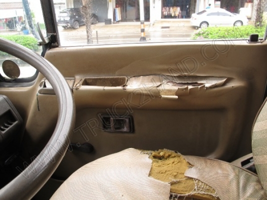 รถบรรทุก 6 ล้อ ติดเครน ยี่ห้อ HINO ติดเครน 3 ตัน  180 แรงม้า