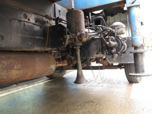 รถบรรทุก 6 ล้อ ติดเครน ยี่ห้อ HINO ติดเครน 3 ตัน  180 แรงม้า