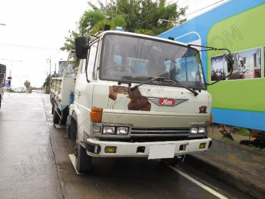 รถบรรทุก 6 ล้อ ติดเครน ยี่ห้อ HINO ติดเครน 3 ตัน  180 แรงม้า