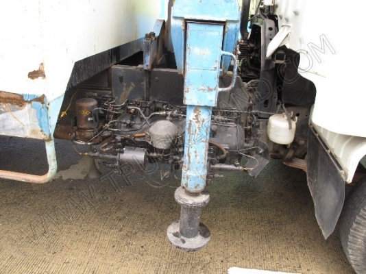 รถบรรทุก 6 ล้อ ติดเครน ยี่ห้อ HINO ติดเครน 3 ตัน  180 แรงม้า