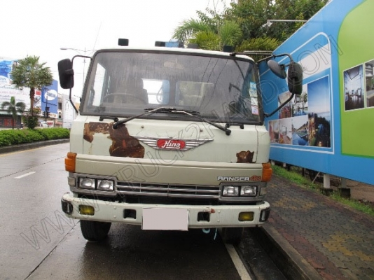 รถบรรทุก 6 ล้อ ติดเครน ยี่ห้อ HINO ติดเครน 3 ตัน  180 แรงม้า
