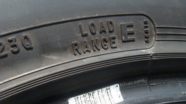 ขายยางMud Cooper Discoverer STT 285 75 r16 ปี12 ขายยางMud Cooper Discoverer STT 285 75 r16 ปี12