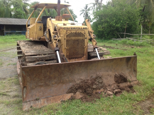 ขาย รถแทรกเตอร์ CAT D4E สภาพเก่านอก (ราคาต่อรองได้) T.081-3963210 ขาย รถแทรกเตอร์ CAT D4E สภาพเก่านอก (ราคาต่อรองได้) T.081-3963210
