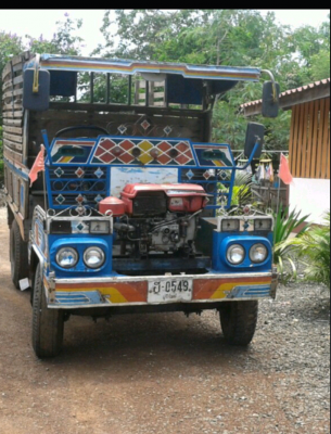 ขายอีแต๋น 4 ล้อ เครื่อง ET 110-11แรง มีสโลว์ แชสซีหน้า 4 คอกใหญ่ มีทะเบียน ฮ-0549 **ราคาคุยกันได้ขายได้ขายคับ***