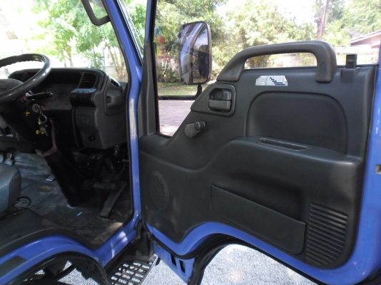 ขาย 6 ล้อ NPR 130 เทอร์โบ 5 เมตร ปี 47 สวยๆ ออกห้าง ขาย 6 ล้อ NPR 130 เทอร์โบ 5 เมตร ปี 47 สวยๆ ออกห้าง